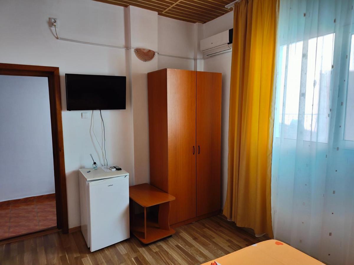 Vila Olimpica Hotel Costinesti Buitenkant foto